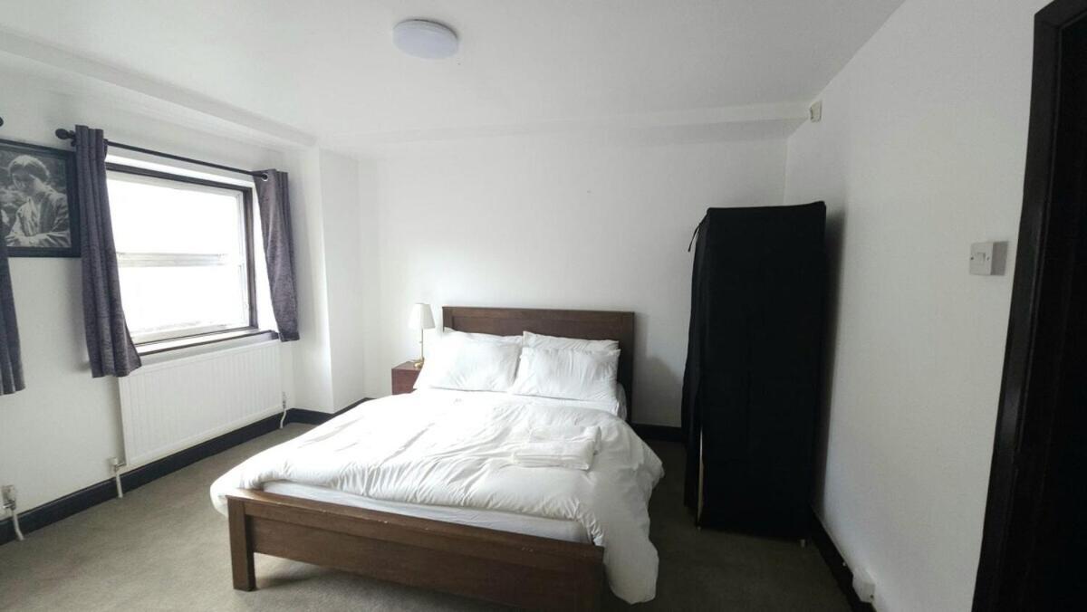 London Stockwell Station Apartment Номер фото